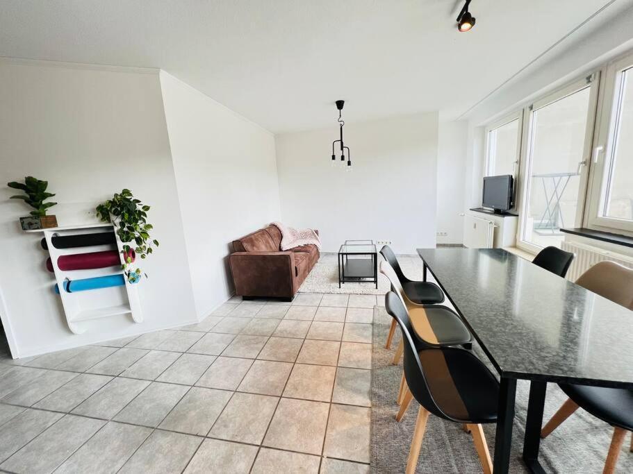 Zentrales Grosszuegiges Apartment Mit Dachterrasse! Bochum Exterior foto